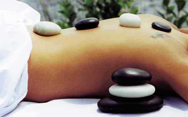 Hot Stone Massage für mehr Vitalität